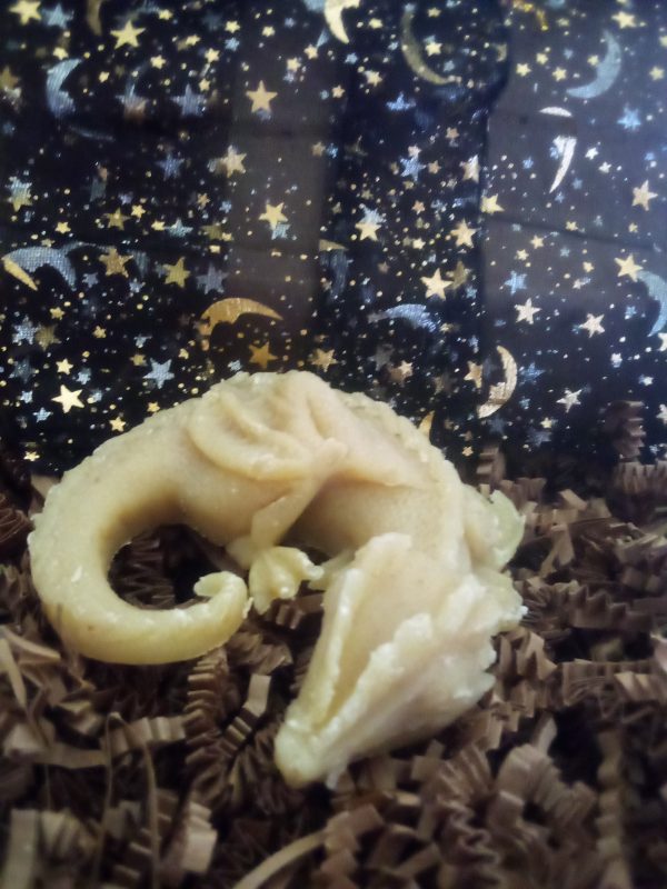 Home Made Goats Milk, Manuka Honey, Oats and Jojoba Oil. Musk scented. 3 D Dragon