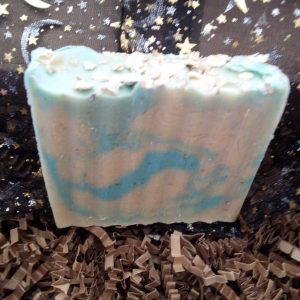 Home Made Goats Milk, Manuka Honey, Oats, and Jojoba Oil.  Cool Water Scented  Sliced..