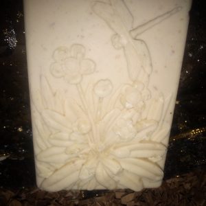 Goats Milk, Manuka Honey, Oats and Jojoba Oil. Winter Solstice Scent. Dragonfly.