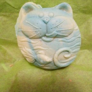 Goats Milk, Manuka Honey, Jojoba Oil, Ground Oats. Stary Night Scented. Cat and a Goldfish.