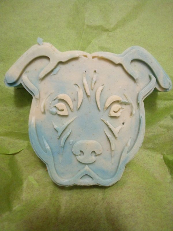 Goats Milk, Manuka Honey, Jojoba Oil, Ground Oats. Stary Night Scented. Pit Bull.