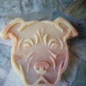 Goats Milk, Manuka Honey, Jojoba Oil, Ground Oats. Teak Mahogany Scented. Pit Bull