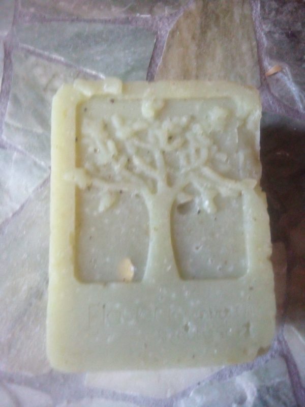 Goats Milk, Manuka Honey, Jojoba Oil, Cucumber Oil, Ground Oats. Cucumber Melon Scented. Tree Of Life.